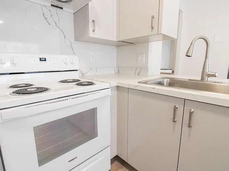 1247 Murray St #4 — Photo 5