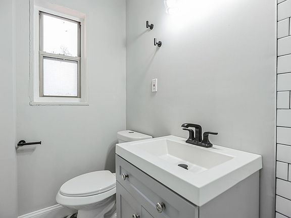 4th image of 1010 P St NW #B