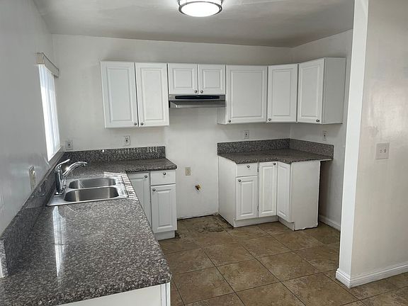 3rd image of 6900 Eastondale Ave #6900
