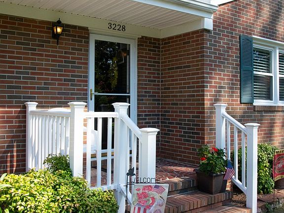 4th image of 3228 Queensbury Dr #1936