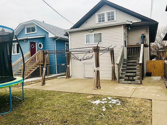 3rd image of 3619 Elmwood Ave