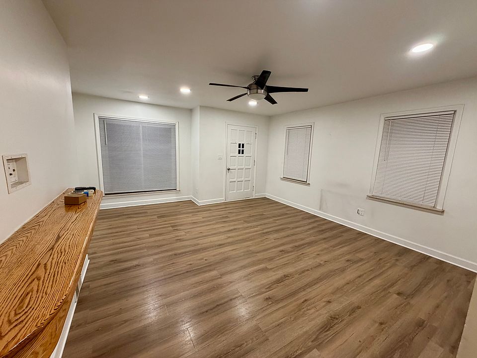 2030 Browning St, photo 2
