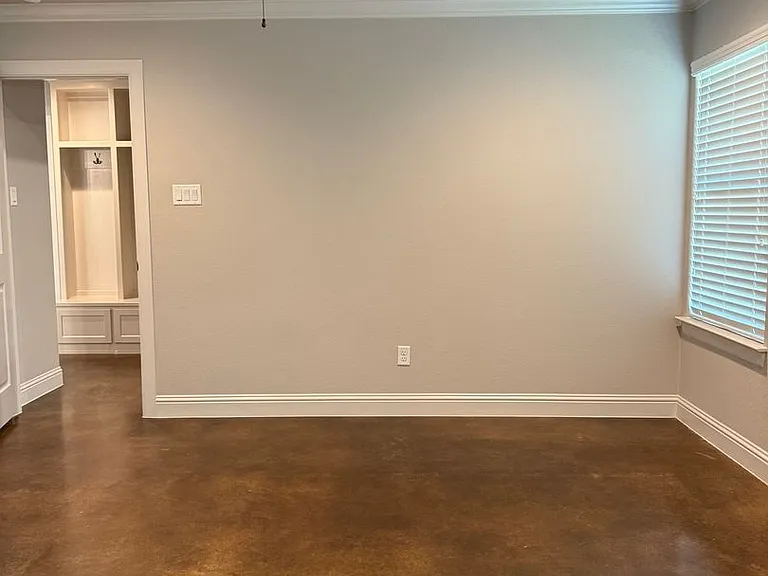 401 Old Authon Rd — Photo 14