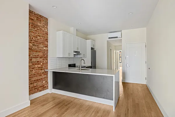 Rented by Pear NYC LLC | media 26