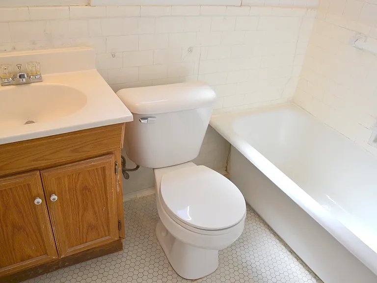 29 W Daniels Street — Photo 6
