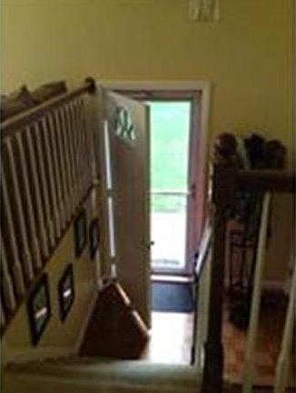 5th image of 120 Black Pond Ln #1