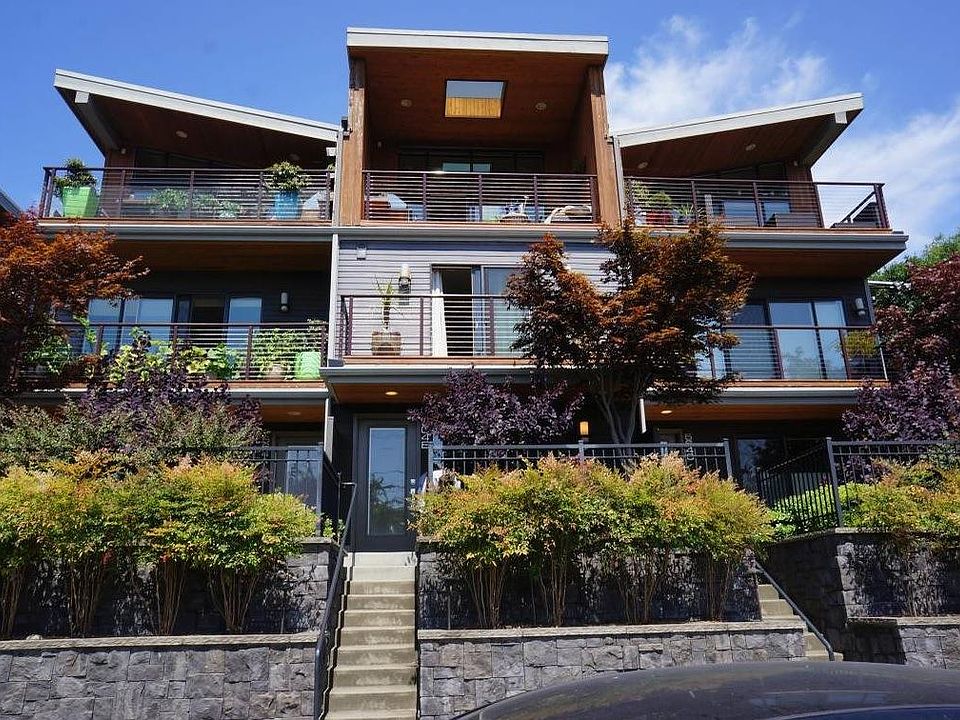 Front of townhouse