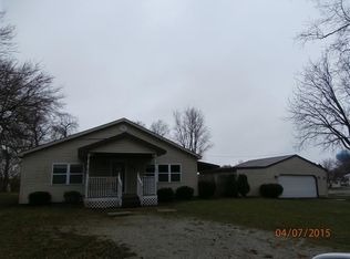 631 E 17th St, Rochester, IN 46975