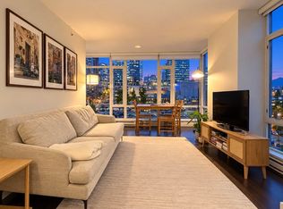 161 Georgia St W #912, Vancouver, BC V6B 0K9