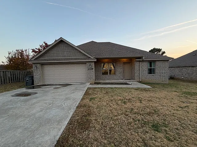 2109 Rehoboth Cir