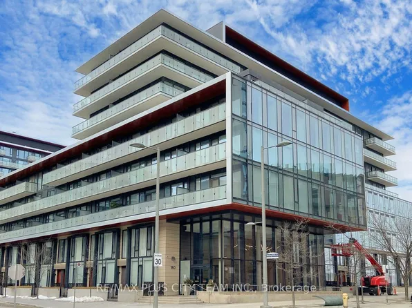 180 Mill St #S120, Toronto, ON M5A 0S7