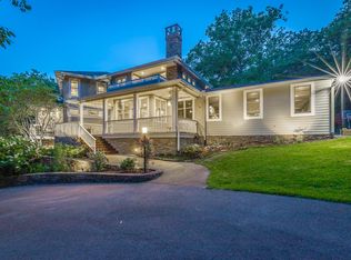 383 Turnberry Ln, Lookout Mountain, GA 30750