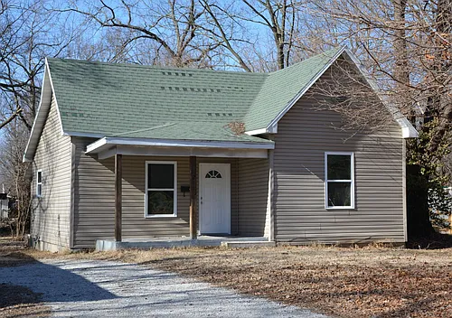 1211 N Rogers Ave Photo 1 1211 N Rogers Ave Photo 1