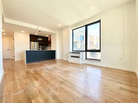 Rented by Zjama Realty Corp | media 18