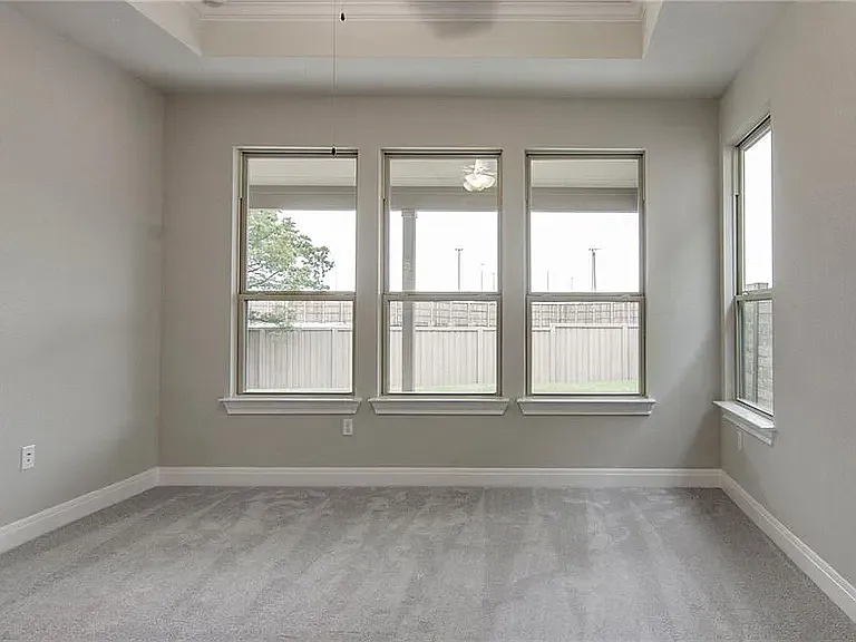 9205 Gynerium Dr — Photo 20