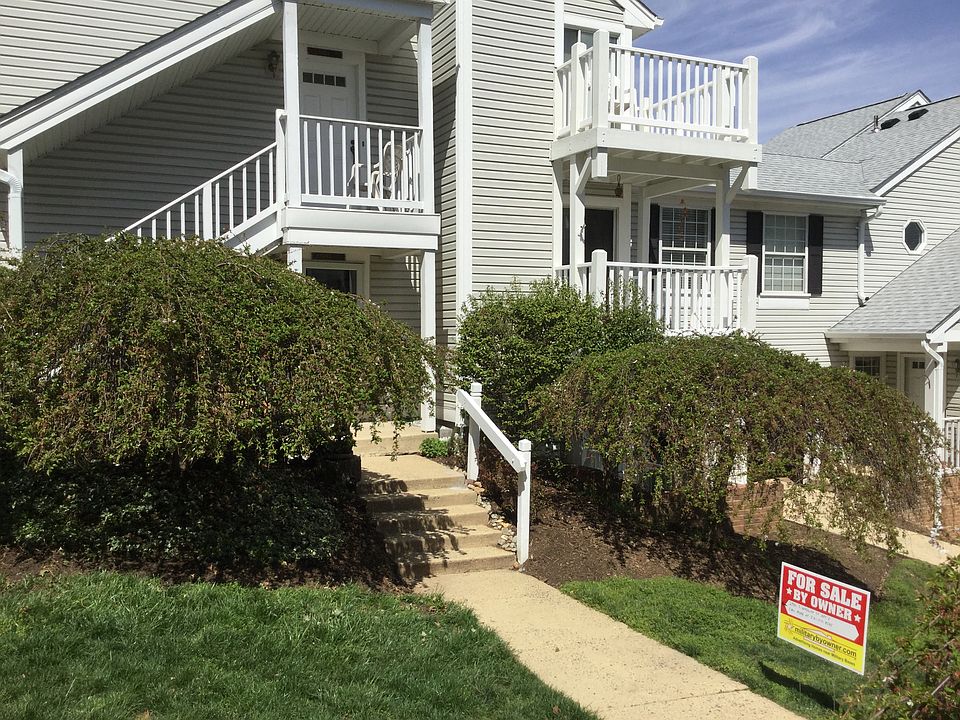 1st image of 2901C S Woodley St #3