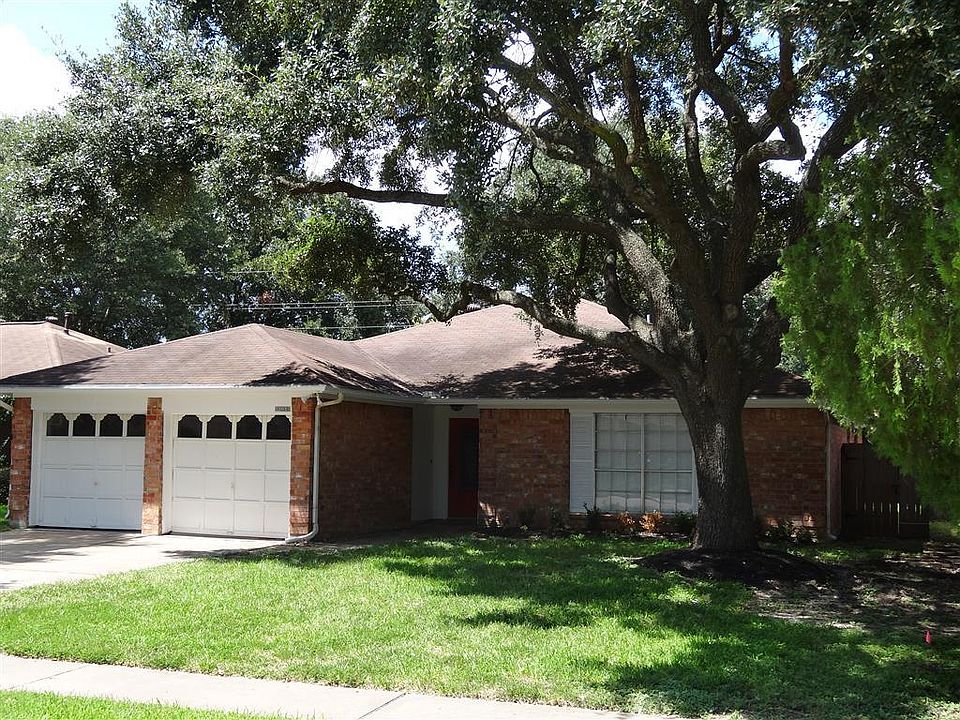 1st image of 22022 Kenlake Dr