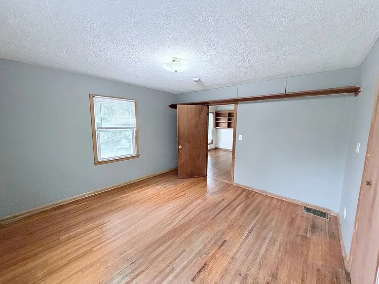 6109 Penn Ave S — Photo 11