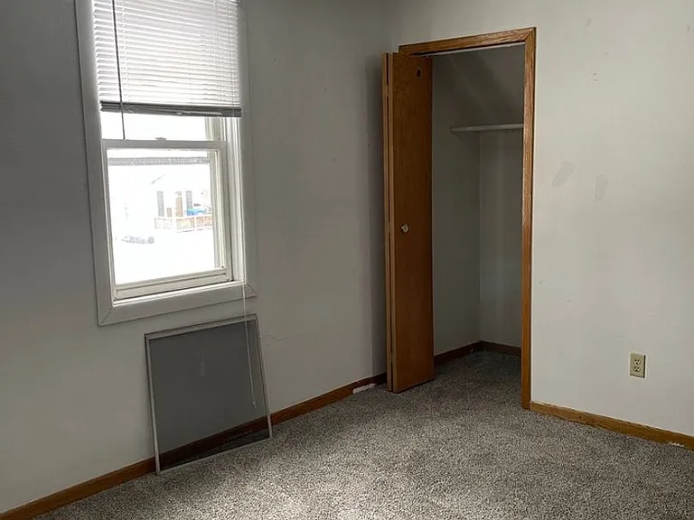 122 Edwards St — Photo 7
