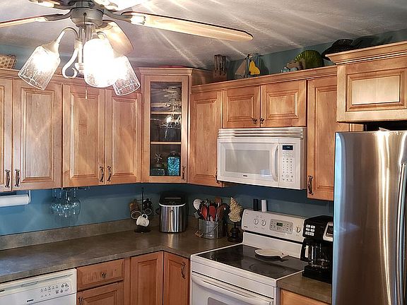 3rd image of 11590 Portage Lake Ave