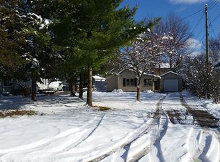 11330 Eastside Dr, Plymouth, MI 48170