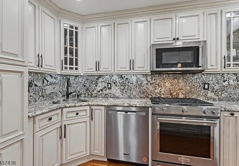 22 Averell Dr #22 — Photo 3