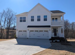 1062 Paula Parris Rd, Chesnee, SC 29323