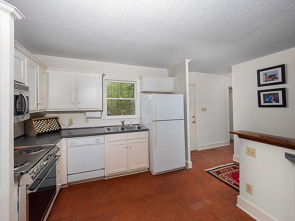 4th image of 2200 Arthur Minnis Rd