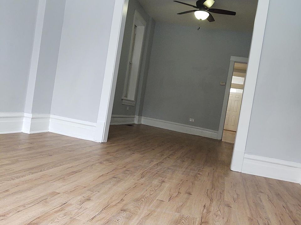 1st image of 3309 W Beach Ave #1