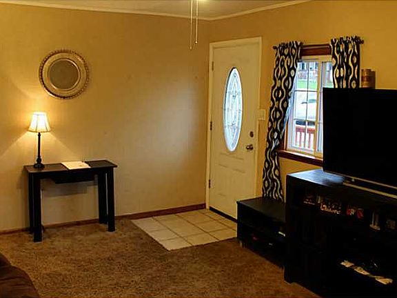 4th image of 1007 Woodland Ave