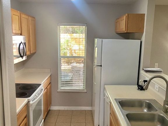 2nd image of 4736 Ashburn Pond Way
