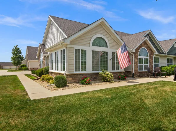 10937 Elkhart Pl, Winfield, IN 46307