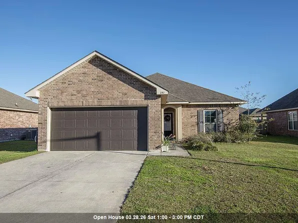 232 Southern Cir, Thibodaux, LA 70301