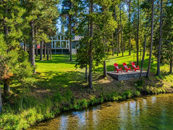 15194 River Loop Dr E, Bend, OR 97707