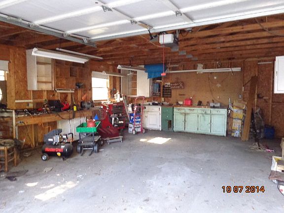 2nd image of 116 Andrews Ave