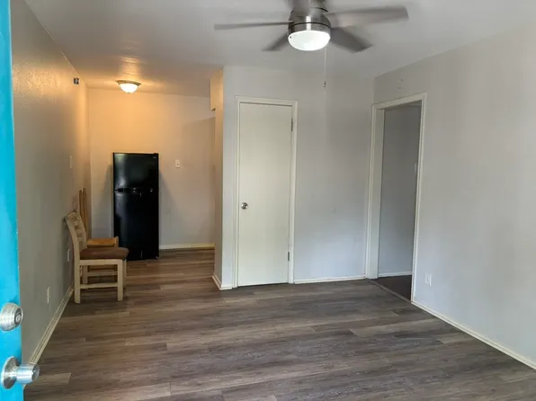 2206 W Hickory St APT 10, Denton, TX 76201