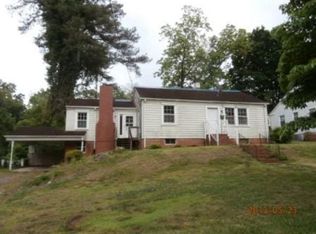 109 W Weatherspoon St, Sanford, NC 27330