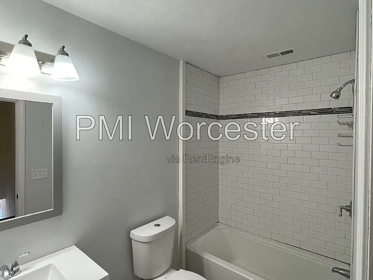 14 Edgemere Blvd #B — Photo 16