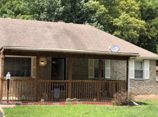 4810 N Wallace Dr, Kansas City, MO 64119