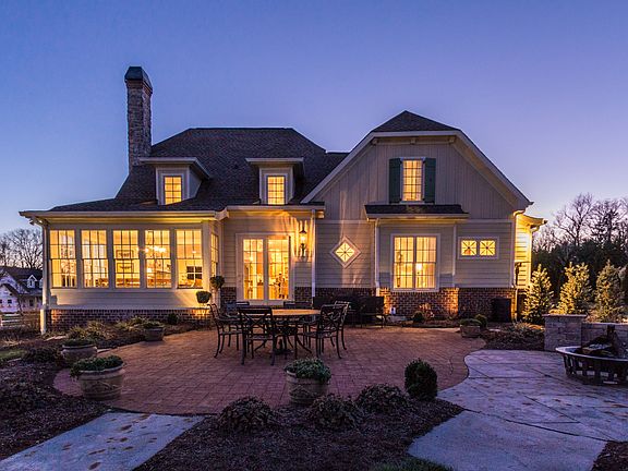 4th image of 172 McKaymie Ln