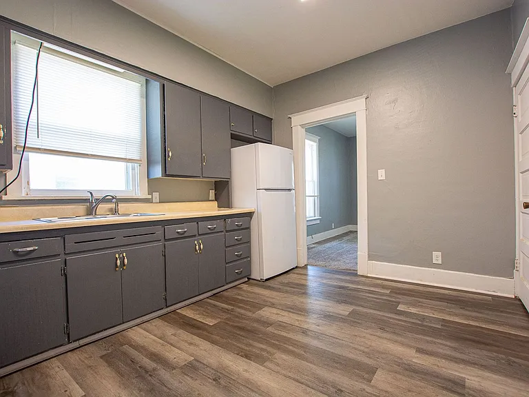 2123 Washington St — Photo 11