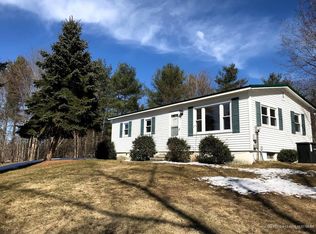 45 Woodville Rd, Falmouth, ME 04105