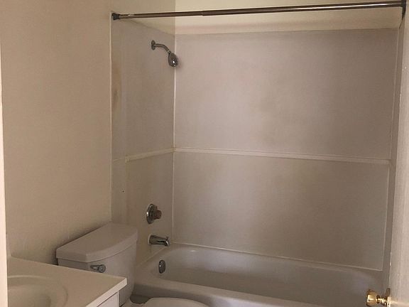 3rd image of 4811 Pasarobles Dr