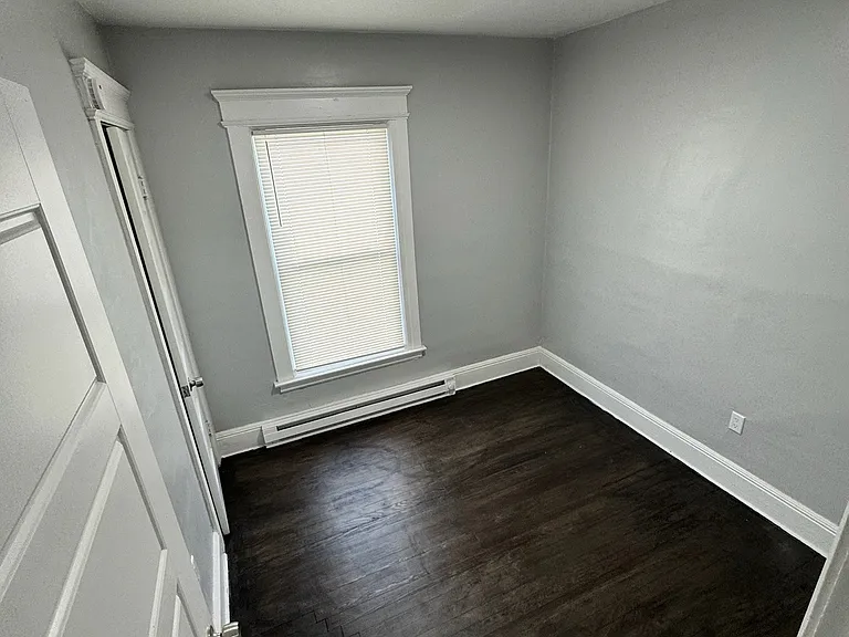 325 Richmond Ave #B1 — Photo 7