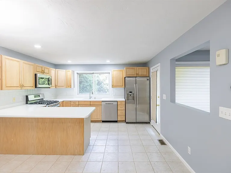 445 Captain Eames Cir #445 — Photo 2
