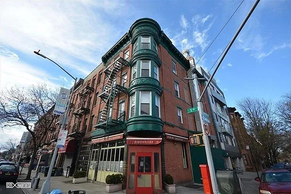 Rented by Corcoran | media 15