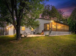 9045 Betty Jo Cir, Young Harris, GA 30582