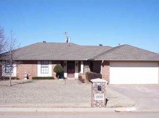 1900 Palo Verde Dr, El Reno, OK 73036