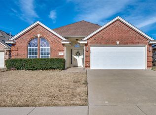 9133 Rushing River Dr, Fort Worth, TX 76118