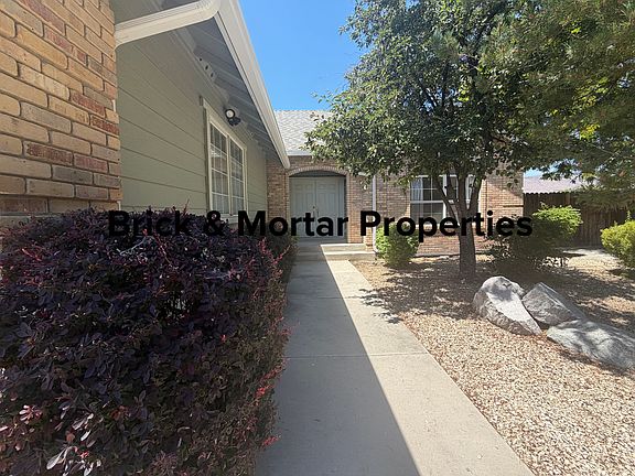 2nd image of 202 Spyglass Ct